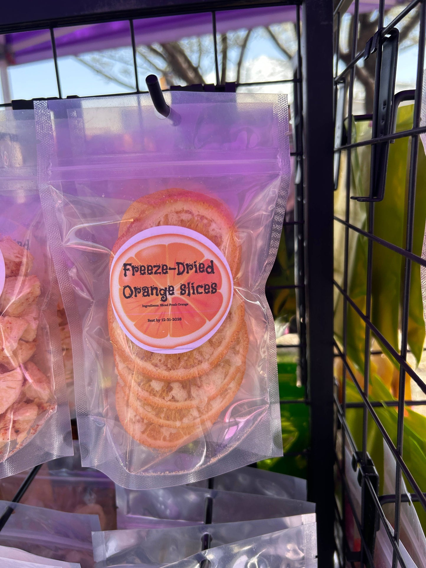 Freeze dried oranges
