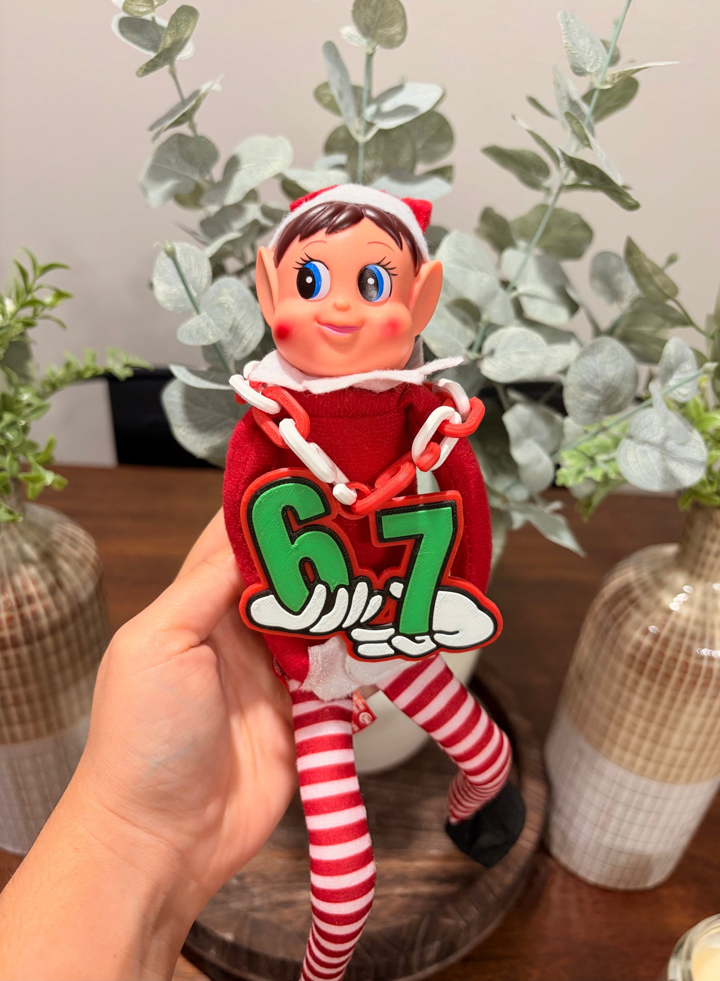 6 7 Elf Chain