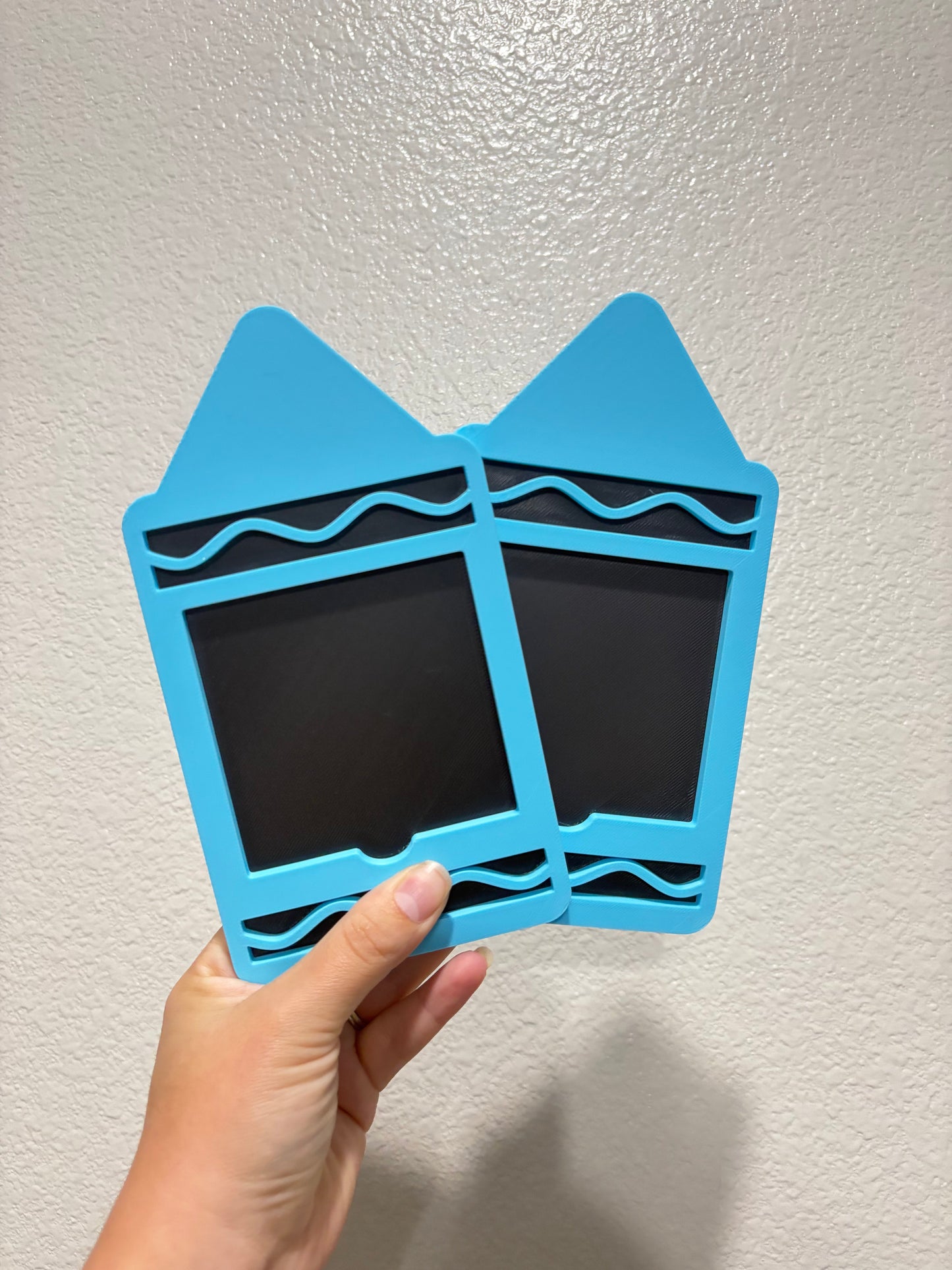 Crayon Post-It Holder