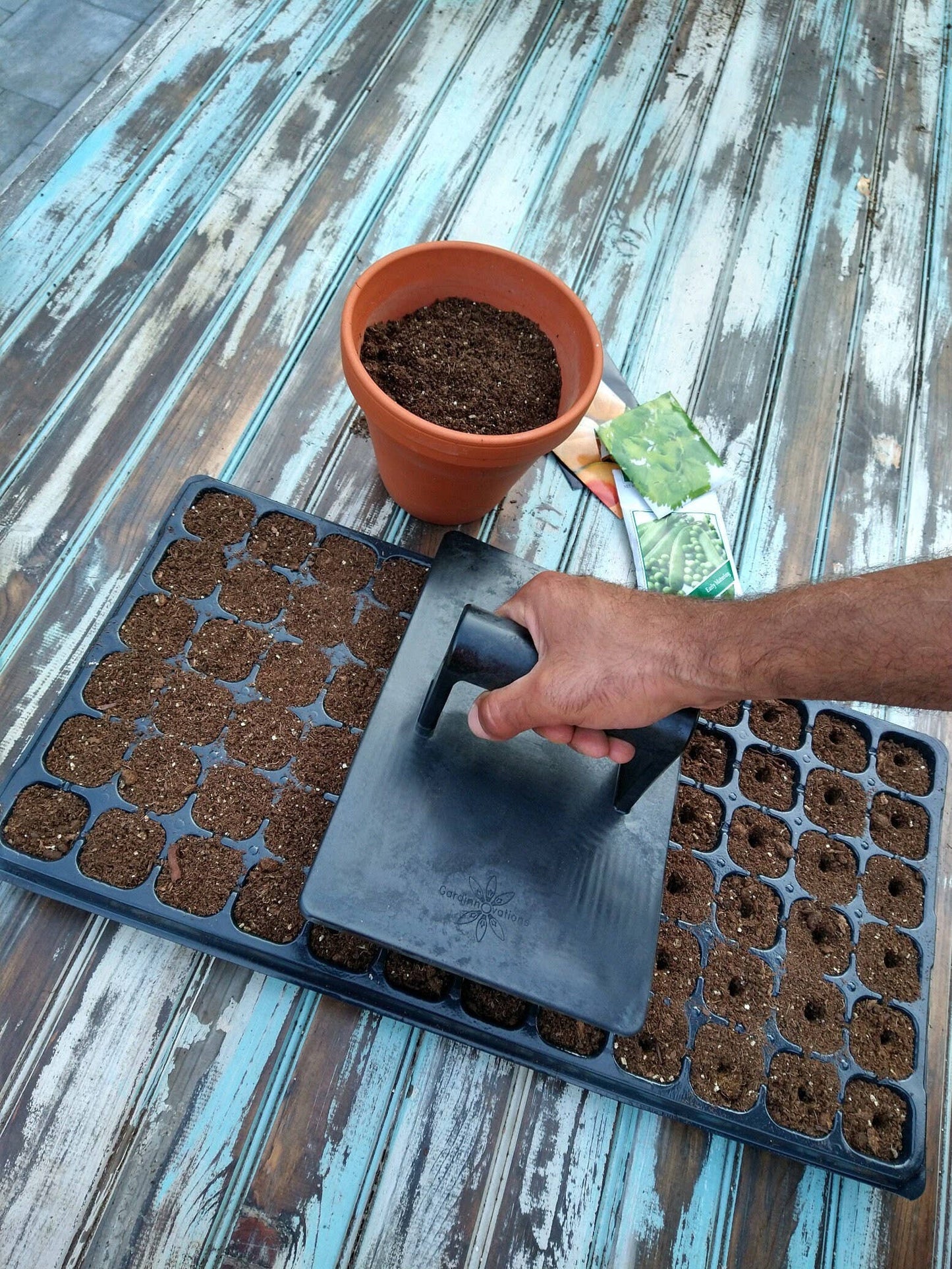 24-Hole Soil Digger and Soil Spacer for Planting Seeds - New
