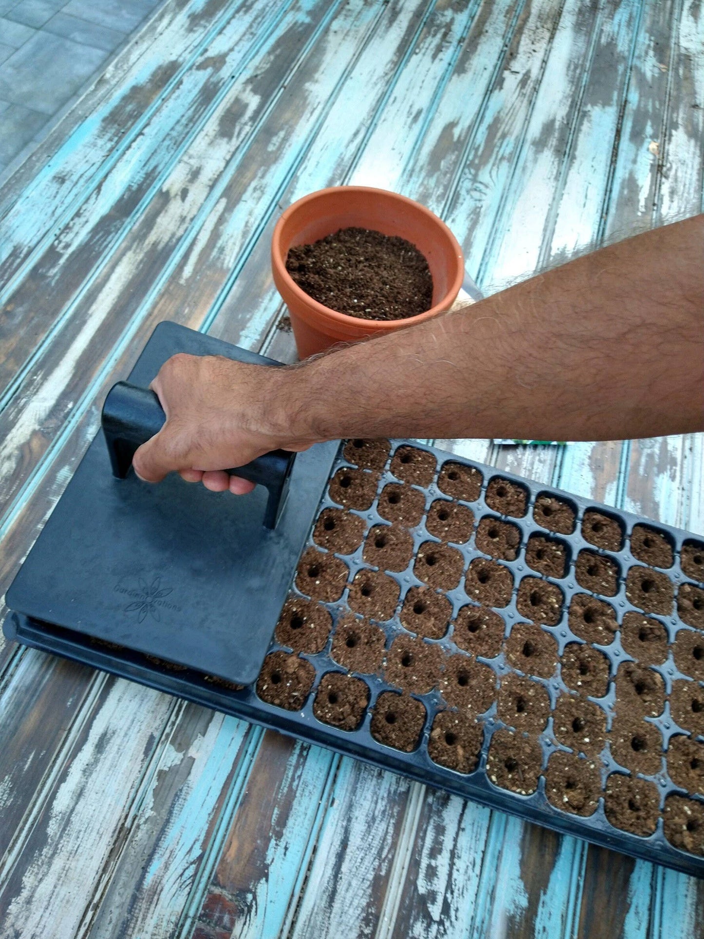 24-Hole Soil Digger and Soil Spacer for Planting Seeds - New