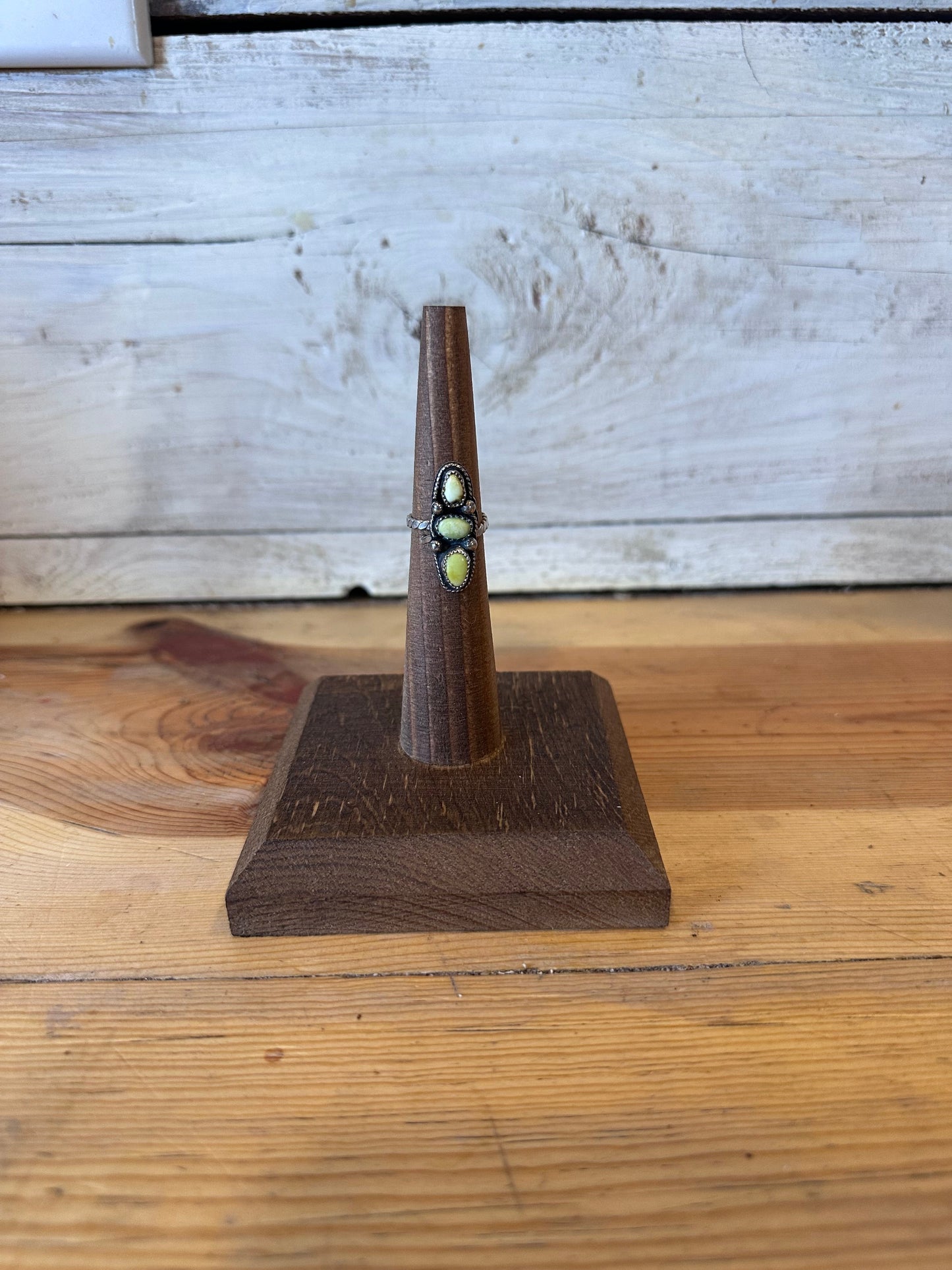 Palomino adjustable ring