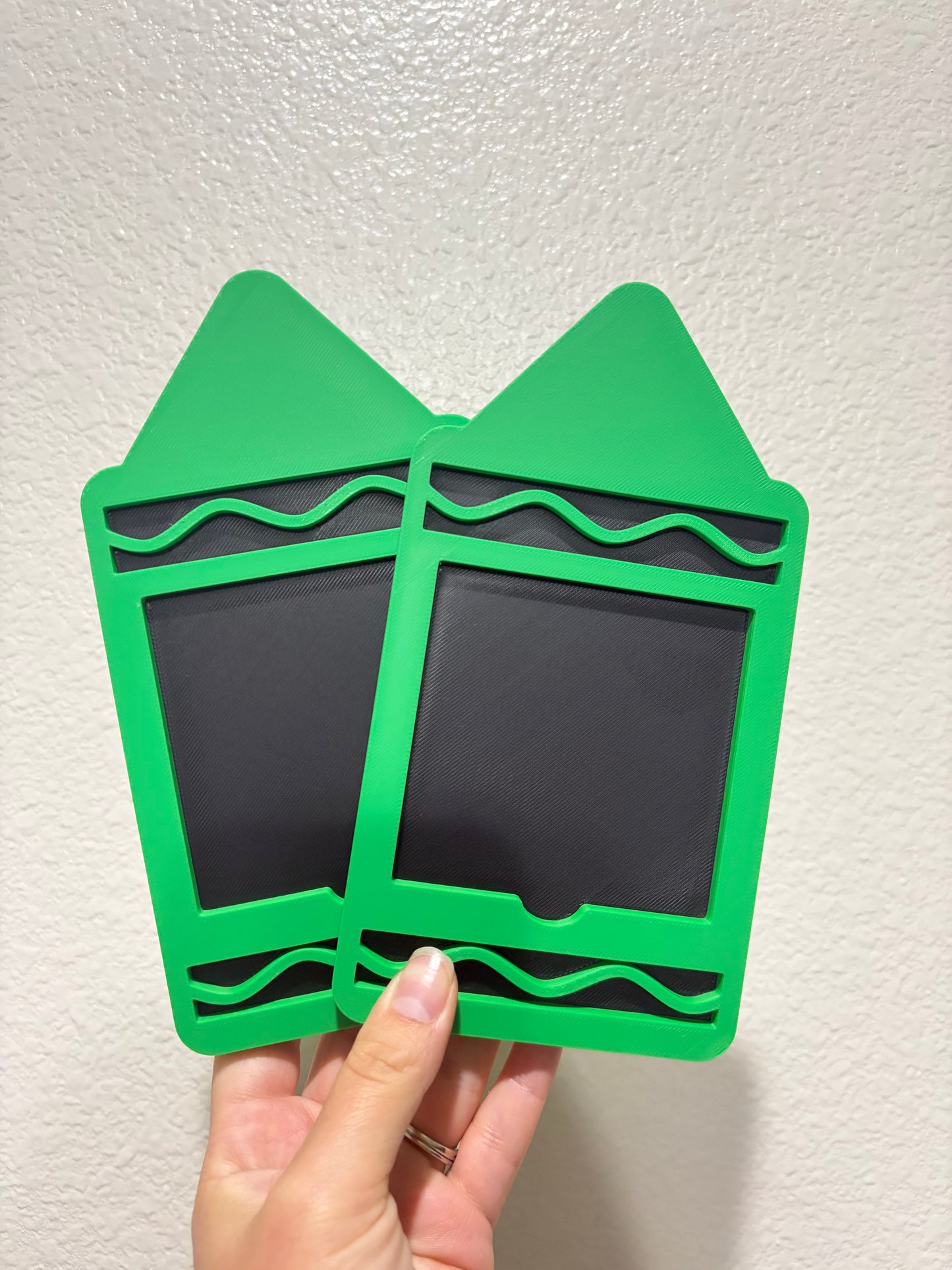 Crayon Post-It Holder