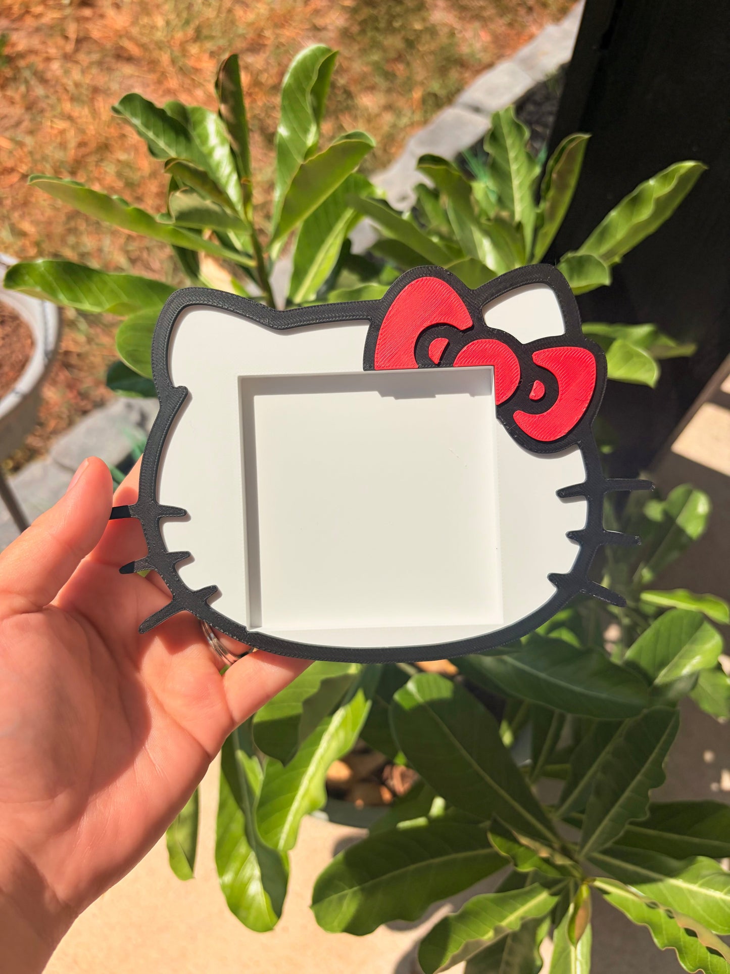Hello Kitty Post-It Holder