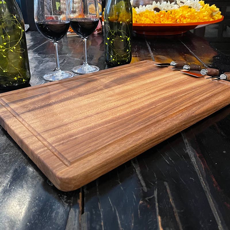 Walnut Cutting Board. Kitchen Chopping Block.